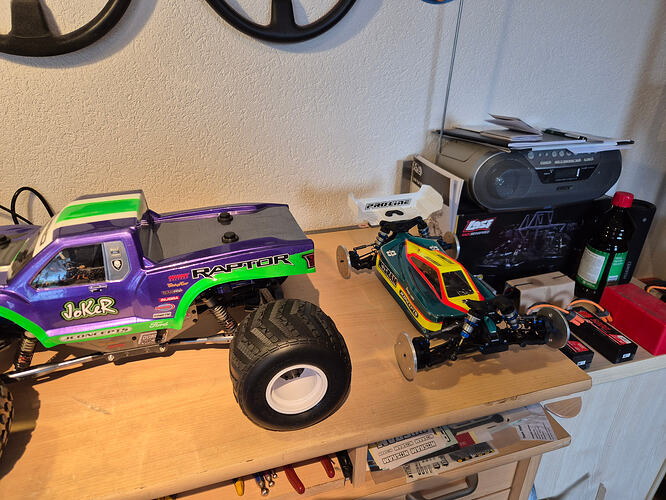 17620927899898485169595064796427